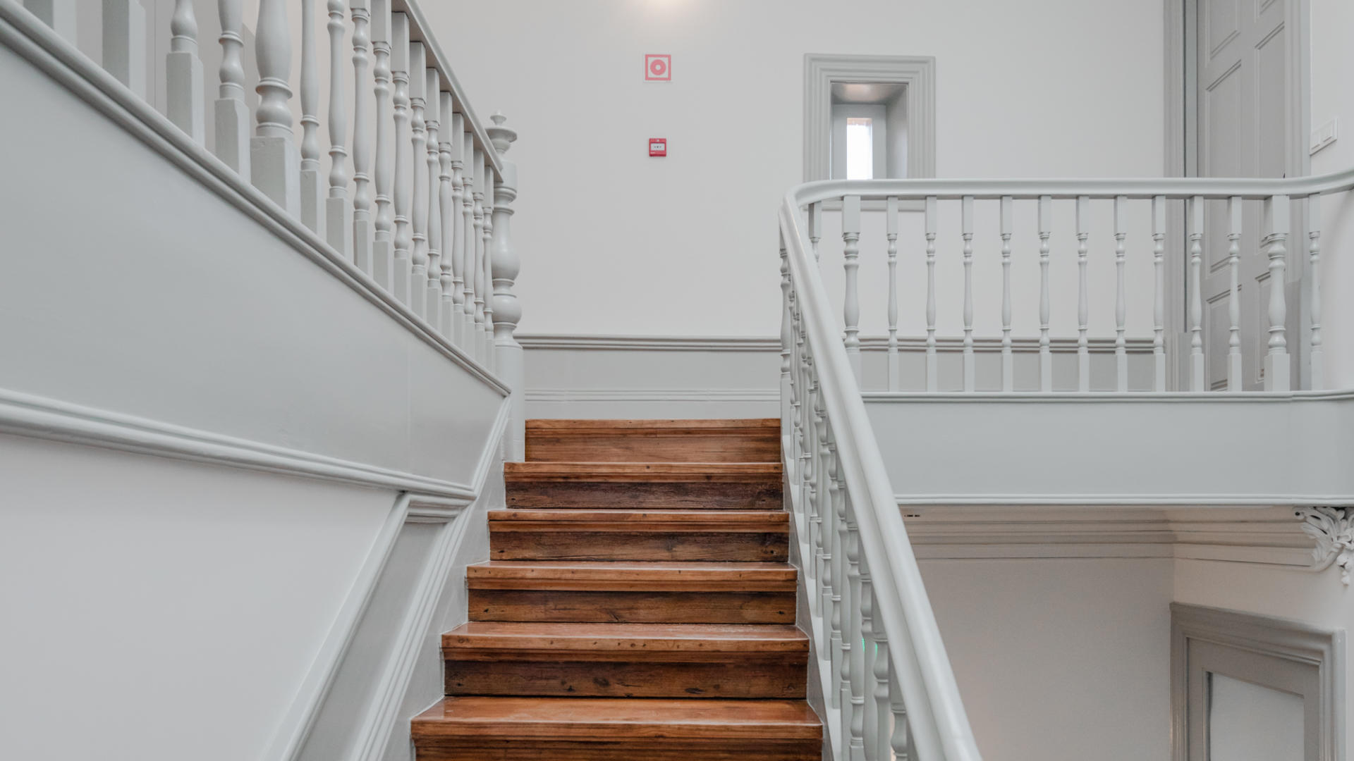 Rua Mouzinho da Silveira, 232