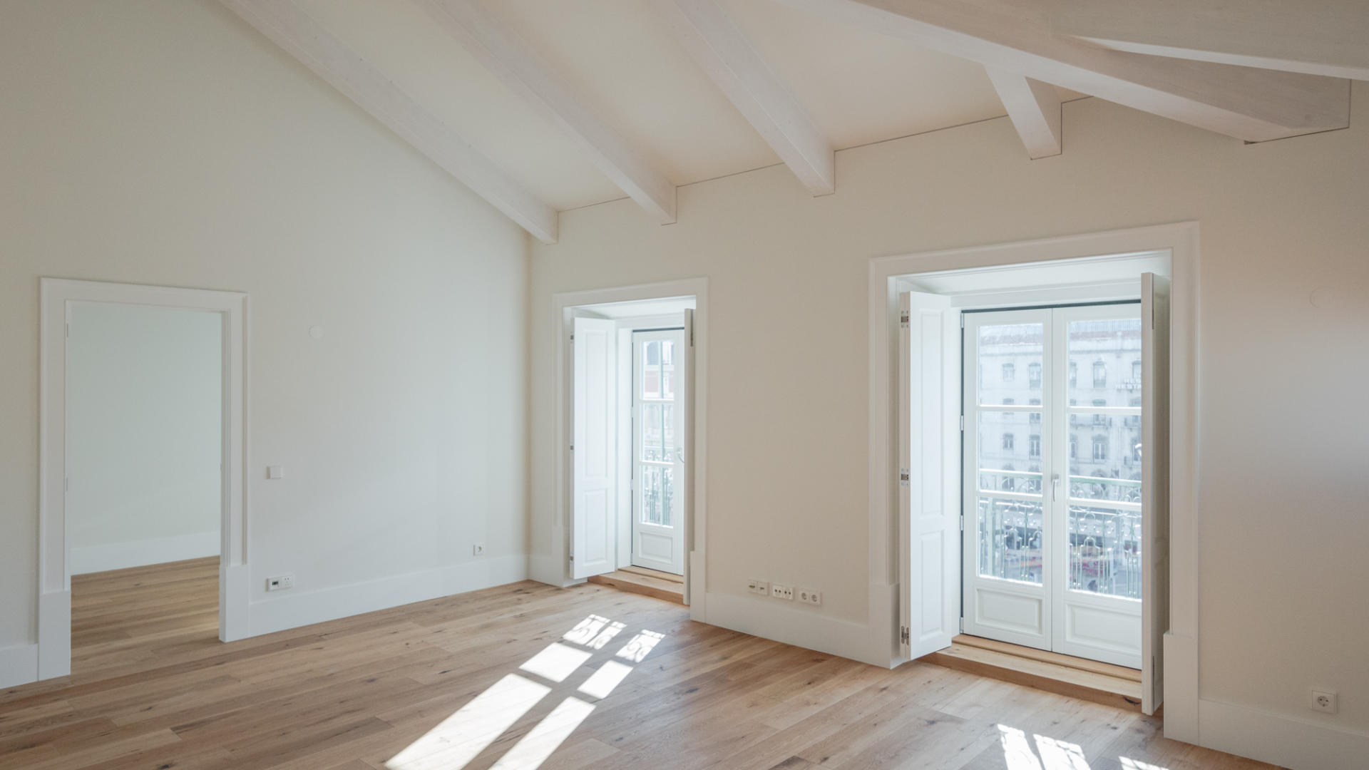 Praça dos Restauradores, 72